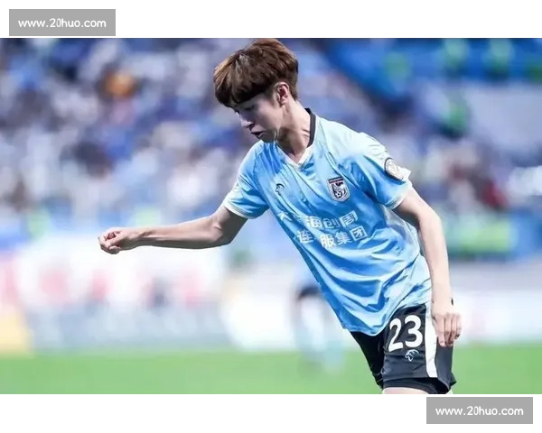 半场战报：申花 1-2 大连英博 吕焯毅世界波点燃赛场